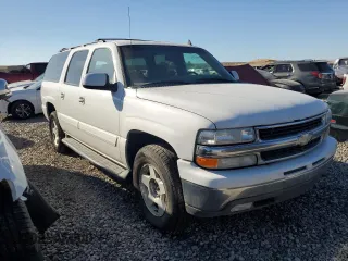 2006 Chevrolet Suburban Z71 with VIN 3GNFK16Z06G242704, listed as a Copart auction lot 72900024 with 264,247 mi miles and Clean Title. Bid and sale history available at carsss.com. Image 4.