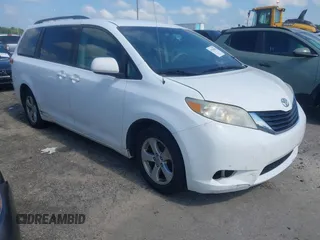 2011 Toyota Sienna LE AAS with VIN 5TDKK3DC1BS076836, listed as a IAAI auction lot 42798816 with 263,956 mi miles and . Bid and sale history available at DreamBid. Image 1.