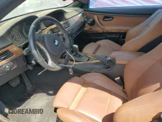 2008 BMW 3 Series 335i z VIN WBAWL73528PX51845, wystawiony jako Copart lot #50970805 z przebiegiem Nie podano mil oraz Nie do naprawy • Non repairable. Historia ofert i sprzedaży dostępna na DreamBid. Obrazek 7.