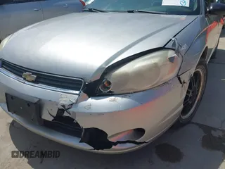 2006 Chevrolet Monte Carlo LT 3.9L z VIN 2G1WK151569381184, wystawiony jako IAAI lot #42448700 z przebiegiem Nie podano mil oraz . Historia ofert i sprzedaży dostępna na DreamBid. Obrazek 6.
