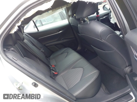 2018 Toyota Camry LE z VIN 4T1B11HK3JU129549, wystawiony jako IAAI lot #42159243 z przebiegiem 76 299 mil mil oraz . Historia ofert i sprzedaży dostępna na DreamBid. Obrazek 8.