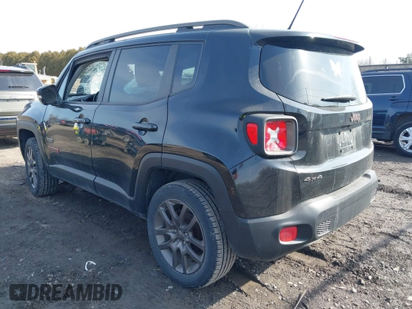 2016 Jeep Renegade Latitude with VIN ZACCJBBT9GPE04223, listed as a IAAI auction lot 41782702 with 82,789 mi miles. Bid and sale history available at carsss.com. Image 3.