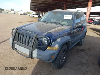2006 Jeep Liberty Sport with VIN 1J4GL48536W107539, listed as a IAAI auction lot 41612491 with 121,459 mi miles and . Bid and sale history available at carsss.com. Image 2.
