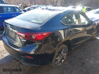 2018 Mazda Mazda3 4-Door Touring with VIN 3MZBN1V31JM200853, listed as a IAAI auction lot 41435526 with 91,684 mi miles. Bid and sale history available at carsss.com. Image 4.