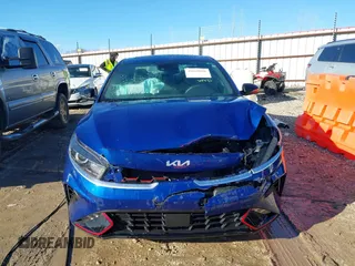 2024 Kia Forte GT-Line with VIN 3KPF54AD2RE792015, listed as a IAAI auction lot 41659286 with 8,599 mi miles and . Bid and sale history available at carsss.com. Image 13.