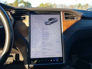 2020 Tesla Model S Long Range with VIN 5YJSA1E24LF413888, listed as a IAAI auction lot 41214903 with 42,711 mi miles and . Bid and sale history available at DreamBid. Image 18.