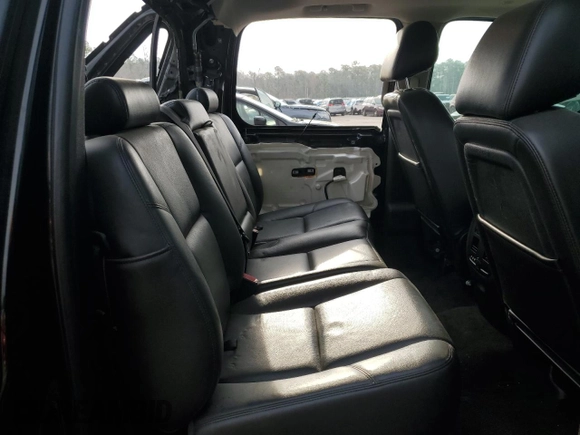 2013 Chevrolet Avalanche LTZ with VIN 3GNTKGE73DG178791, listed as a Copart auction lot 48565755 with 201,029 mi miles and Salvage title. Bid and sale history available at DreamBid. Image 10.