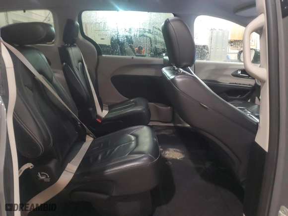 2022 Chrysler Pacifica Touring L with VIN 2C4RC1BG6NR238494, listed as a Copart auction lot 42381315 with 86,866 mi miles and Clean Title. Bid and sale history available at carsss.com. Image 11.