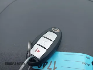 2022 Nissan Kicks S z VIN 3N1CP5BV3NL503498, wystawiony jako IAAI lot #42203907 z przebiegiem 30 139 mil mil oraz . Historia ofert i sprzedaży dostępna na DreamBid. Obrazek 11.