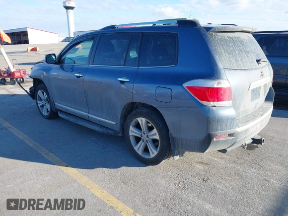 2012 Toyota Highlander Limited with VIN 5TDDK3EH3CS103443, listed as a IAAI auction lot 41686490 with 157,054 mi miles. Bid and sale history available at carsss.com. Image 3.