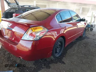 2007 Nissan Altima 2.5 with VIN 1N4AL21E67N497172, listed as a IAAI auction lot 41685655 with 84,140 mi miles. Bid and sale history available at carsss.com. Image 4.