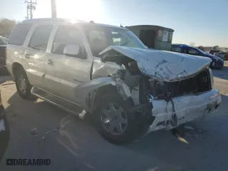 2005 Cadillac Escalade with VIN 1GYEC63T15R114270, listed as a Copart auction lot 84066694 with 279,768 mi miles and Salvage Title. Bid and sale history available at carsss.com. Image 4.