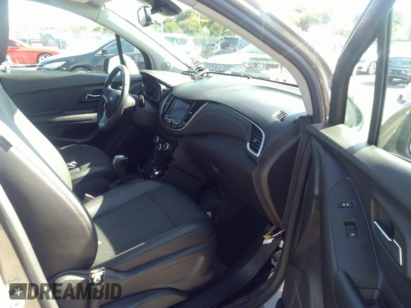 2022 Chevrolet Trax LT with VIN KL7CJPSM3NB542396, listed as a IAAI auction lot 41925530 with 7,014 mi miles and . Bid and sale history available at DreamBid. Image 5.