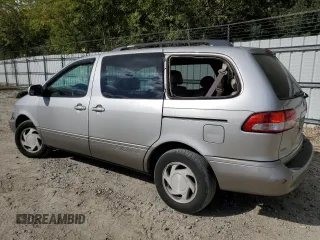 2002 Toyota Sienna LE with VIN 4T3ZF13C82U435655, listed as a Copart auction lot 76456024 with 177,570 mi miles and Salvage Title. Bid and sale history available at carsss.com. Image 2.