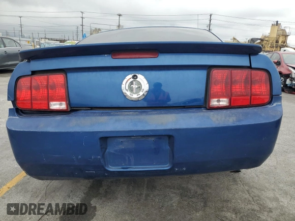 2009 Ford Mustang with VIN 1ZVHT80N495120434, listed as a Copart auction lot 56041445 with 176,625 mi miles and Clean Title. Bid and sale history available at carsss.com. Image 6.