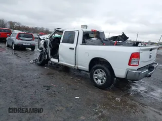 2019 Ram 2500 Tradesman with VIN 3C6UR5CJ7KG611707, listed as a IAAI auction lot 41548229 with 1 mi miles. Bid and sale history available at carsss.com. Image 3.