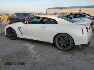 2012 Nissan GT-R Premium z VIN JN1AR5EF3CM251325, wystawiony jako Copart lot #77342524 z przebiegiem 70 923 mil mil oraz Szkoda całkowita • Salvage title. Historia ofert i sprzedaży dostępna na DreamBid. Obrazek 2.