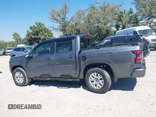 2022 Nissan Frontier SV z VIN 1N6ED1EJ4NN682356, wystawiony jako IAAI lot #41778467 z przebiegiem 26 055 mil mil oraz . Historia ofert i sprzedaży dostępna na DreamBid. Obrazek 14.