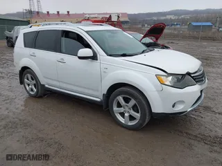 2009 Mitsubishi Outlander XLS with VIN JA4MT41X79Z012998, listed as a IAAI auction lot 41672540 with 120,058 mi miles. Bid and sale history available at carsss.com. Image 1.