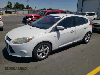 2012 Ford Focus SE z VIN 1FAHP3K28CL302871, wystawiony jako Copart lot #61190185 z przebiegiem 163 975 mil mil oraz Czysty tytuł • Clean title. Historia ofert i sprzedaży dostępna na DreamBid. Obrazek 1.