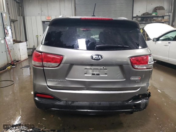 2017 Kia Sorento LX V6 with VIN 5XYPG4A55HG215021, listed as a Copart auction lot 45951735 with 233,749 mi miles and Clean Title. Bid and sale history available at carsss.com. Image 6.