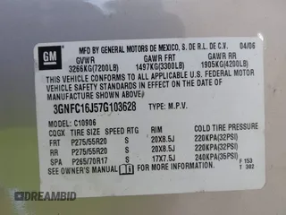 2007 Chevrolet Suburban LTZ z VIN 3GNFC16J57G103628, wystawiony jako IAAI lot #42373026 z przebiegiem 293 570 mil mil oraz . Historia ofert i sprzedaży dostępna na DreamBid. Obrazek 9.