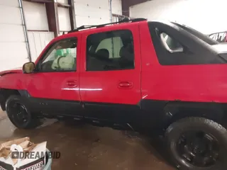 2006 Chevrolet Avalanche Z71 with VIN 3GNEK12Z36G125541, listed as a IAAI auction lot 41573253 with 324,905 mi miles and . Bid and sale history available at DreamBid. Image 15.