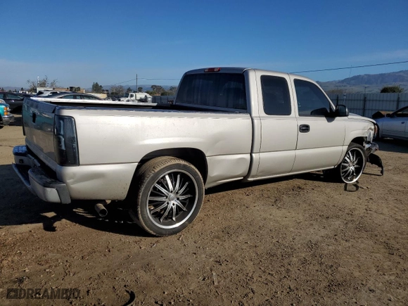 2006 Chevrolet Silverado 1500 LS with VIN 1GCEC19X86Z113816, listed as a Copart auction lot 44945075 with 153,592 mi miles and Non Repairable. Bid and sale history available at carsss.com. Image 3.