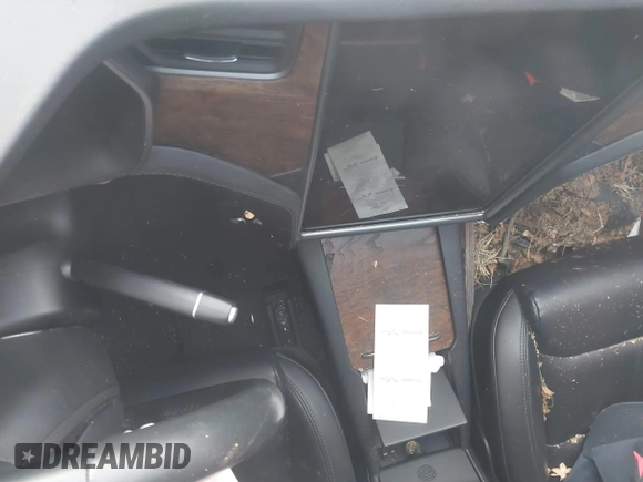 2021 Tesla Model S Long Range Plus with VIN 5YJSA1E20MF426400, listed as a IAAI auction lot 41453704 with Not provided miles and . Bid and sale history available at DreamBid. Image 14.