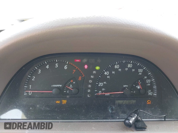 2004 Toyota Camry LE with VIN 4T1BF30K94U587836, listed as a IAAI auction lot 41714277 with 211,893 mi miles and . Bid and sale history available at carsss.com. Image 7.