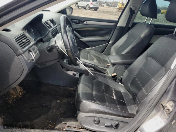 2014 Volkswagen Passat TDI SE w/Sunroof with VIN 1VWBN7A36EC001541, listed as a Copart auction lot 53241295 with 152,365 mi miles and Clean Title. Bid and sale history available at carsss.com. Image 7.