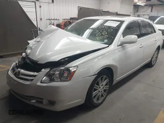 2005 Toyota Avalon XL with VIN 4T1BK36B55U013349, listed as a IAAI auction lot 41879384 with 185,821 mi miles and . Bid and sale history available at DreamBid. Image 17.