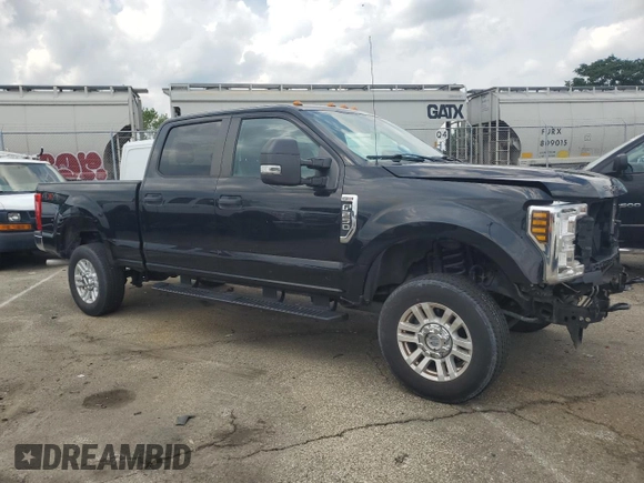 2018 Ford F-250 XL with VIN 1FT7W2B66JEB27124, listed as a Copart auction lot 63803635 with 35,378 mi miles and Salvage title. Bid and sale history available at DreamBid. Image 4.