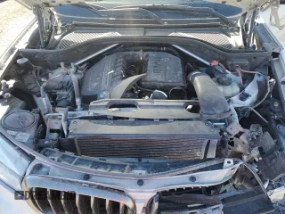2019 BMW X6 sDrive35i z VIN 5UXKU0C55K0G92734, wystawiony jako Copart lot #81233084 z przebiegiem 60 365 mil mil oraz Szkoda całkowita • Salvage title. Historia ofert i sprzedaży dostępna na DreamBid. Obrazek 11.