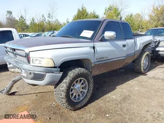1997 Dodge Ram 1500 with VIN 1B7HF13Z3VJ629609, listed as a IAAI auction lot 41432055 with 210,852 mi miles. Bid and sale history available at carsss.com. Image 2.