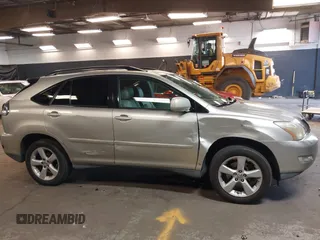 2007 Lexus RX 350 with VIN 2T2GK31U77C019992, listed as a IAAI auction lot 42156400 with 171,437 mi miles. Bid and sale history available at carsss.com. Image 13.