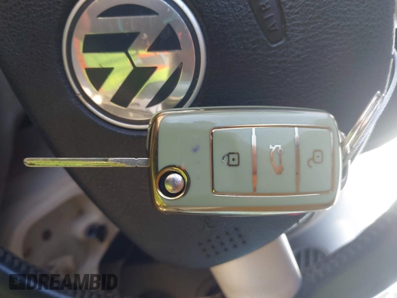 2009 Volkswagen Beetle S with VIN 3VWPW31C79M517049, listed as a IAAI auction lot 41944475 with 100,204 mi miles and . Bid and sale history available at DreamBid. Image 11.