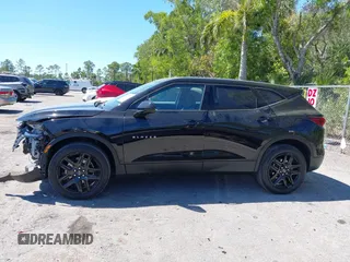 2020 Chevrolet Blazer LT z VIN 3GNKBBRA1LS539080, wystawiony jako IAAI lot #41842786 z przebiegiem 11 301 mil mil oraz . Historia ofert i sprzedaży dostępna na DreamBid. Obrazek 14.