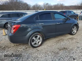 2015 Chevrolet Sonic LTZ z VIN 1G1JE5SB5F4106391, wystawiony jako Copart lot #41699175 z przebiegiem 113 683 mil mil oraz Szkoda całkowita • Salvage title. Historia ofert i sprzedaży dostępna na DreamBid. Obrazek 3.