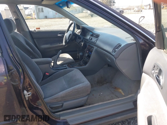 1997 Honda Accord Special Edition with VIN 1HGCD5600VA216259, listed as a IAAI auction lot 41856616 with 203,326 mi miles and . Bid and sale history available at carsss.com. Image 5.
