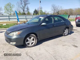 2003 Toyota Camry LE z VIN 4T1BF32K63U559665, wystawiony jako Copart lot #52147645 z przebiegiem 322 212 mil mil oraz Szkoda całkowita • Salvage title. Historia ofert i sprzedaży dostępna na DreamBid. Obrazek 1.