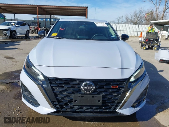 2024 Nissan Altima SR z VIN 1N4BL4CV7RN404207, wystawiony jako IAAI lot #41773141 z przebiegiem 18 463 mil mil oraz . Historia ofert i sprzedaży dostępna na DreamBid. Obrazek 13.