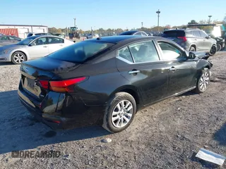 2019 Nissan Altima 2.5 S with VIN 1N4BL4BW5KC144319, listed as a IAAI auction lot 40689180 with 84,199 mi miles. Bid and sale history available at carsss.com. Image 4.