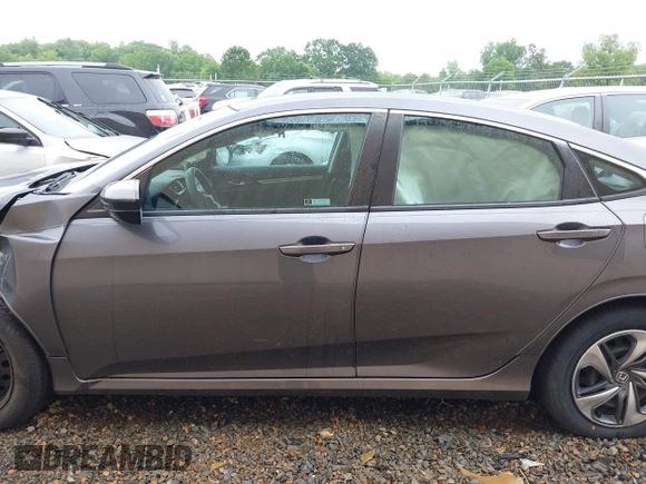 2021 Honda Civic LX с VIN 2HGFC2F6XMH556442, выставлен на аукционе IAAI как лот 42252316 с пробегом 25 375 миль миль и . История ставок и продаж доступна на DreamBid. Изображение 14.