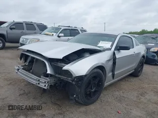 2013 Ford Mustang V6 with VIN 1ZVBP8AM1D5280893, listed as a IAAI auction lot 41951527 with 43,623 mi miles. Bid and sale history available at carsss.com. Image 18.