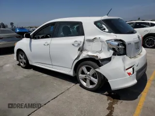 2009 Toyota Matrix S z VIN 2T1KE40E29C020329, wystawiony jako Copart lot #60878495 z przebiegiem 104 176 mil mil oraz Szkoda całkowita • Salvage title. Historia ofert i sprzedaży dostępna na DreamBid. Obrazek 2.