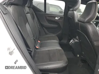 2019 Volvo XC40 R-Design z VIN YV4AC2HMXK2068129, wystawiony jako Copart lot #43337635 z przebiegiem 88 227 mil mil oraz Szkoda całkowita • Salvage title. Historia ofert i sprzedaży dostępna na DreamBid. Obrazek 11.