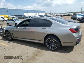 2022 BMW 7 Series 750i xDrive with VIN WBA7U2C09NCJ69088, listed as a Copart auction lot 54895725 with 12,893 mi miles and Clean title. Bid and sale history available at DreamBid. Image 2.