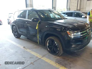 2019 Volkswagen Atlas SE with VIN 1V2UR2CA2KC515962, listed as a IAAI auction lot 42369371 with 81,629 mi miles and . Bid and sale history available at DreamBid. Image 1.