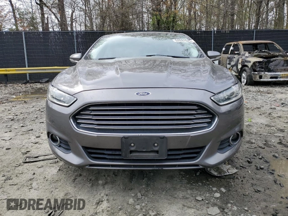 2013 Ford Fusion SE with VIN 3FA6P0HR1DR319167, listed as a Copart auction lot 52631525 with 176,672 mi miles and Clean Title. Bid and sale history available at DreamBid. Image 5.